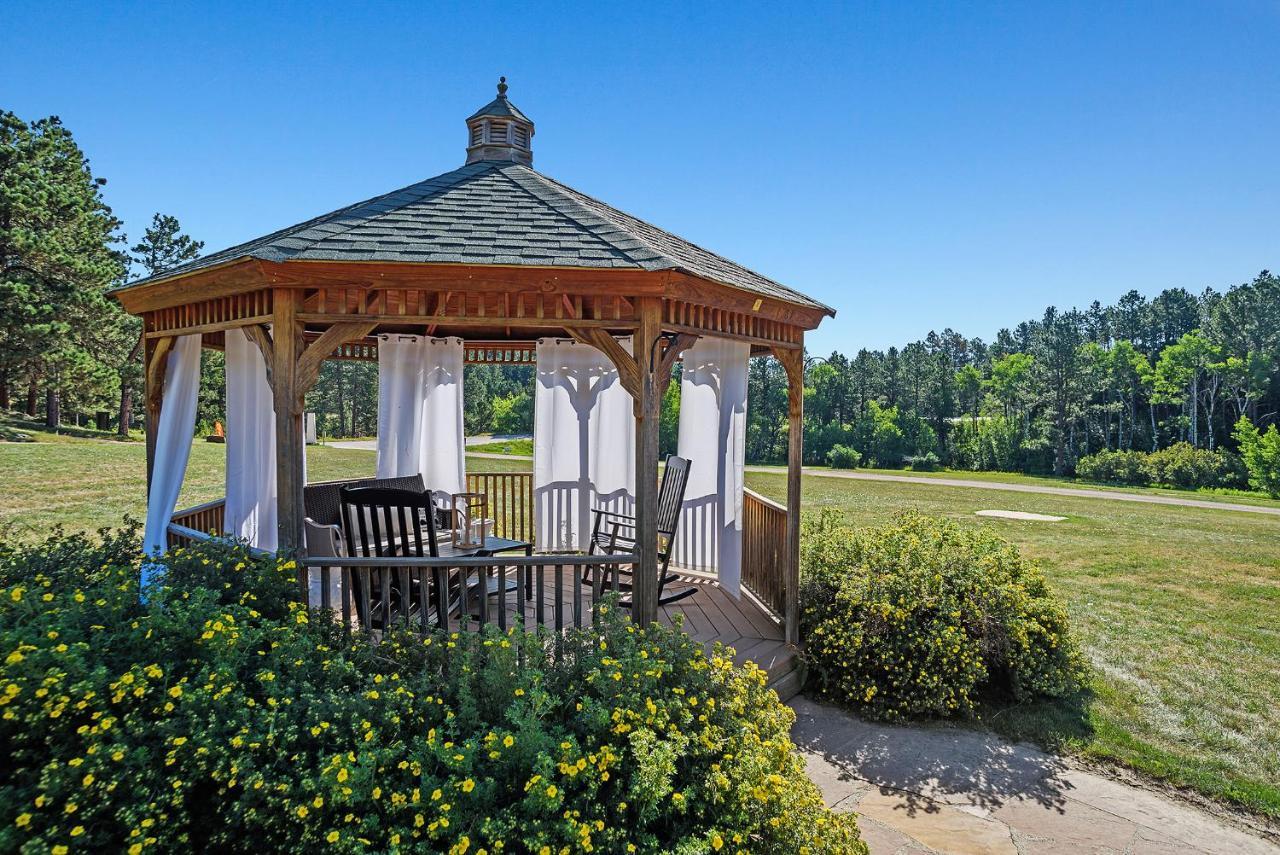 רפיד סיטי Black Forest Inn Bed & Breakfast מראה חיצוני תמונה