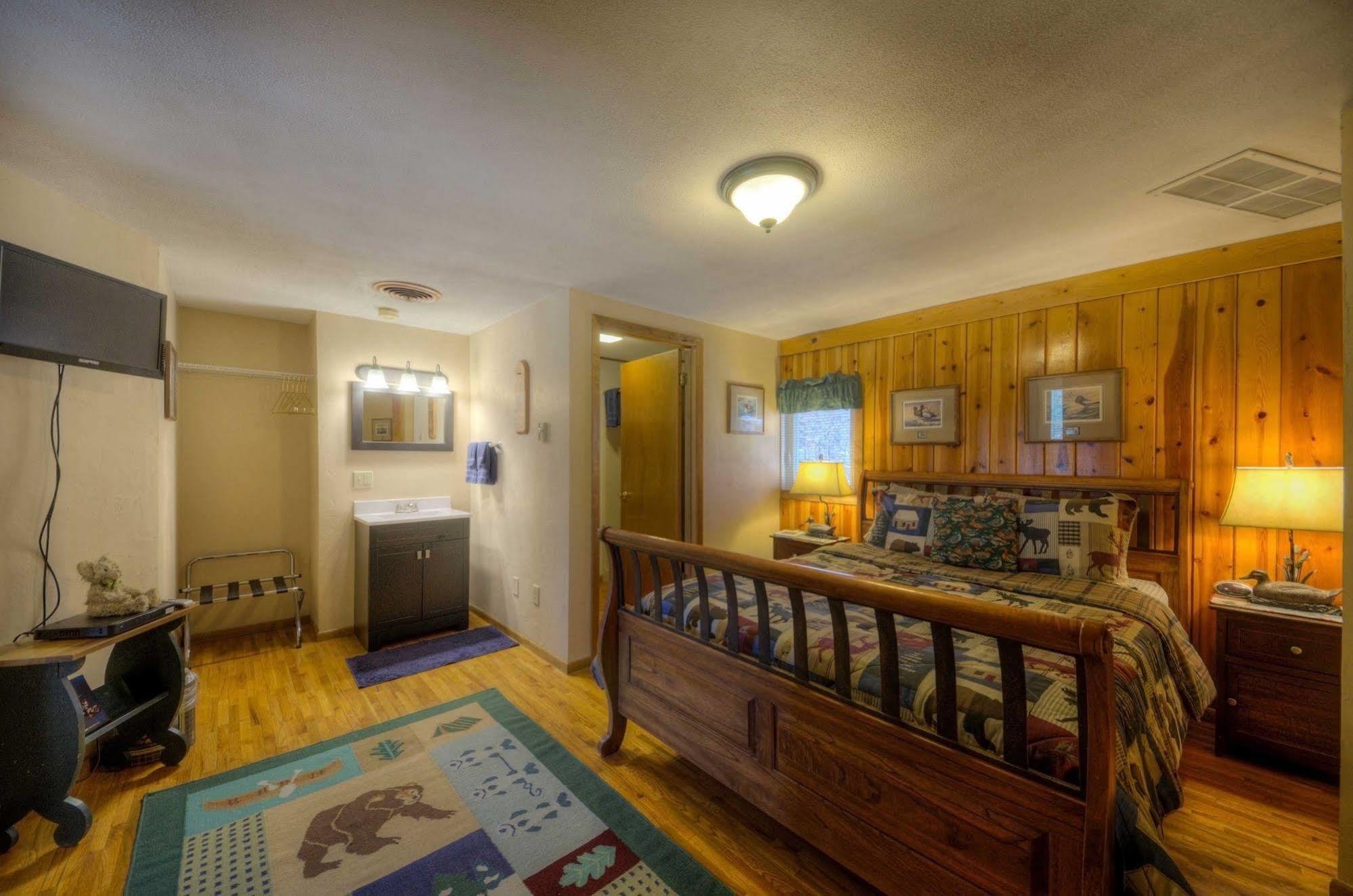 רפיד סיטי Black Forest Inn Bed & Breakfast מראה חיצוני תמונה